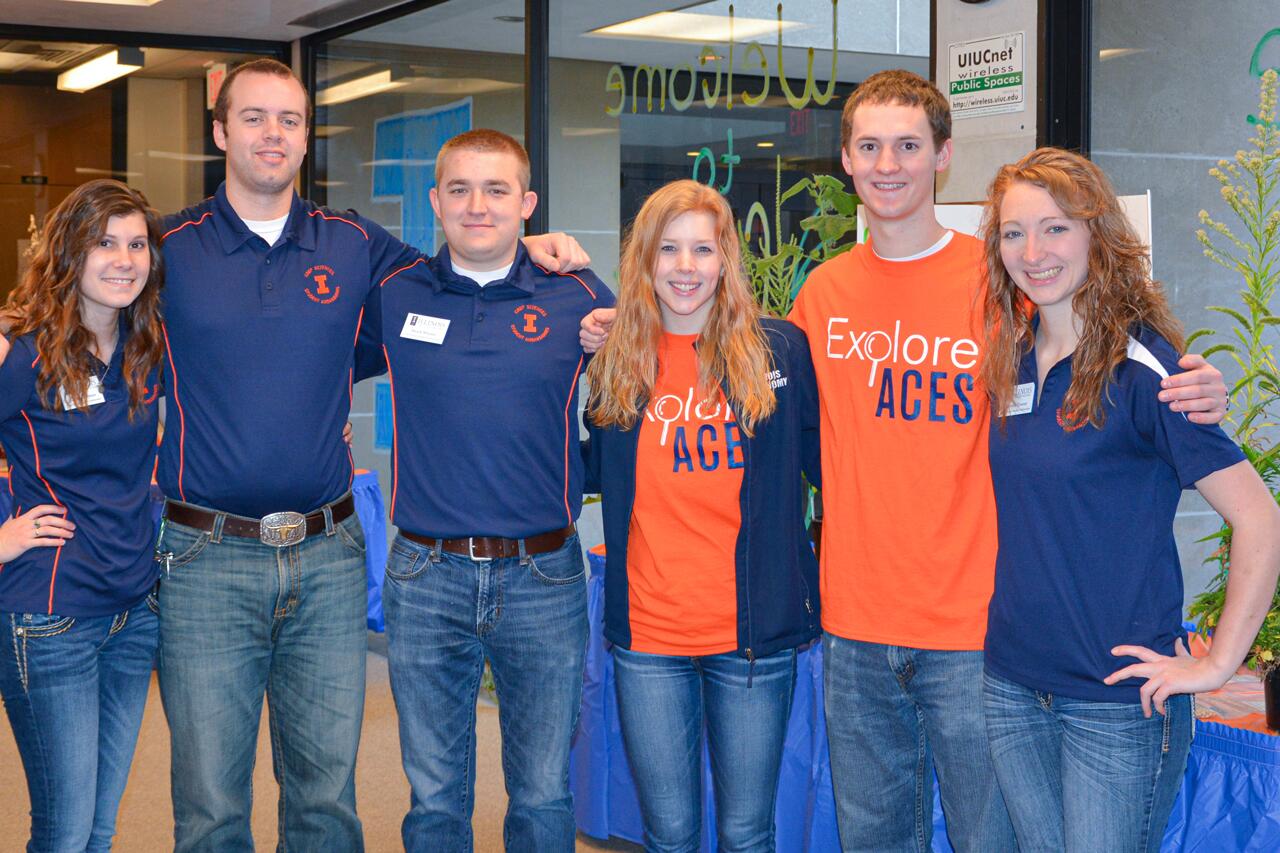 group of ACES students.